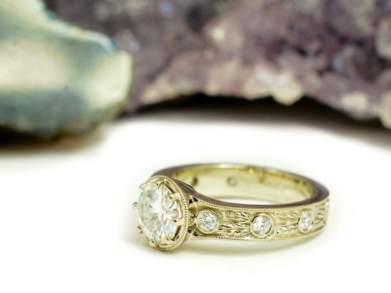 Lab-Grown Diamonds: A Great Diamond Engagement Ring Alternative
