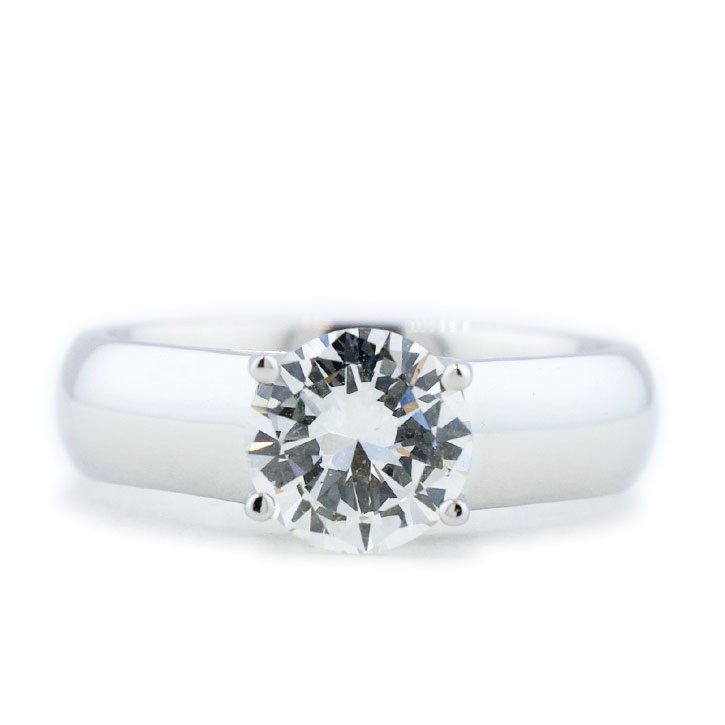 Custom Round Brilliant Diamond Engagement Ring