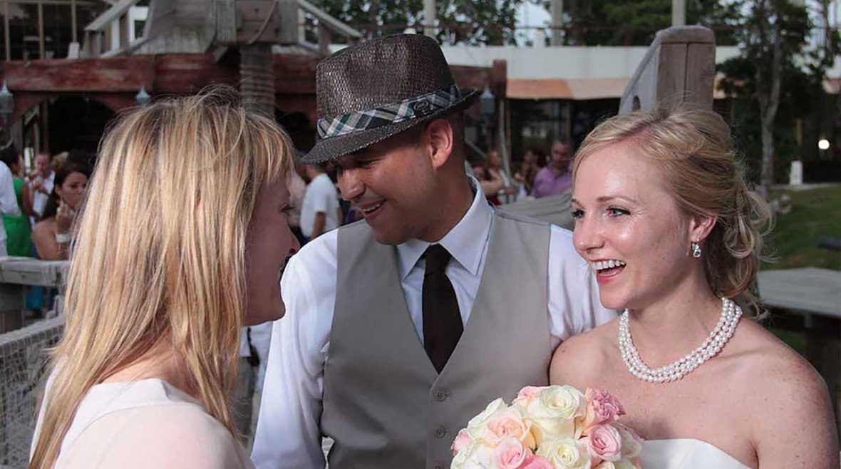 Abby-sparks-with-custom-jewelry-clients-corina-frankie