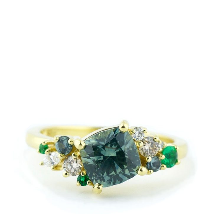 Montana Sapphire Cluster Ring in Yellow Gold