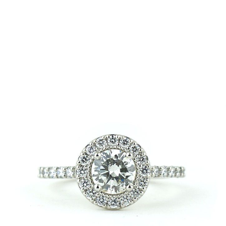 Round Diamond Halo Ring